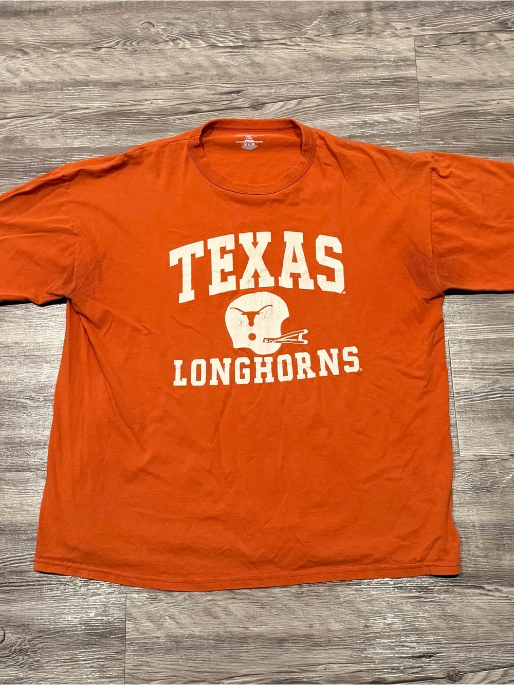 Russell Athletic Texas Longhorns Orange Throwback Helmet Shirt Men’s size XL